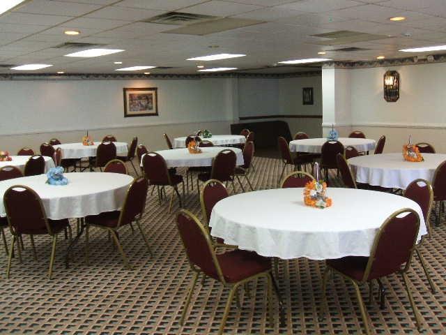 A Victory Inn & Suites - Muskegon Restaurante foto