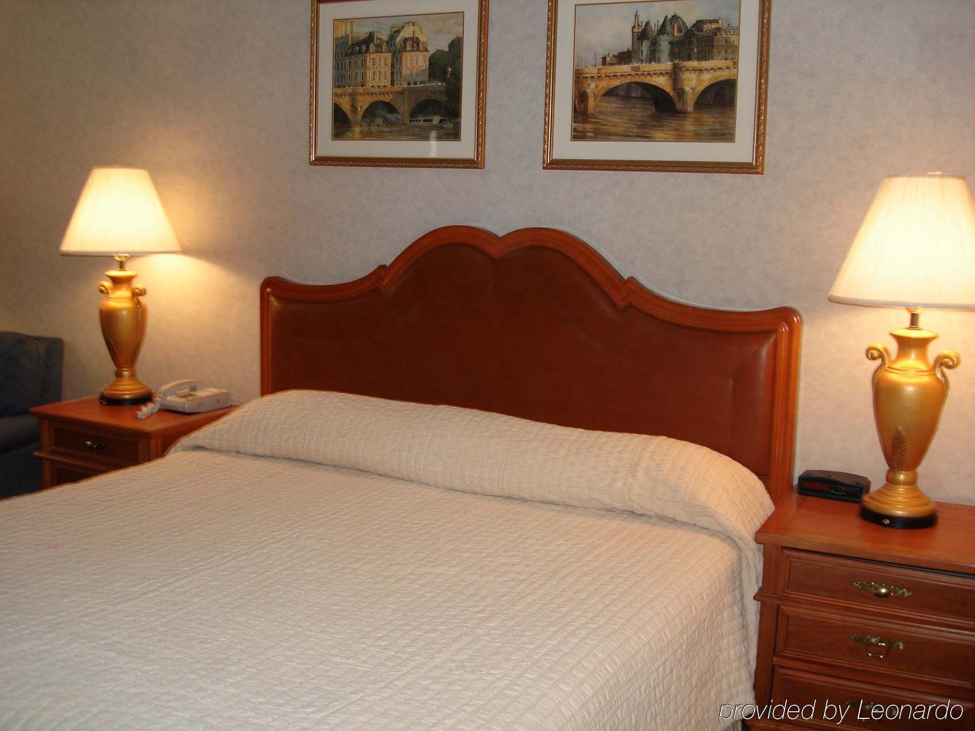 A Victory Inn & Suites - Muskegon Habitación foto